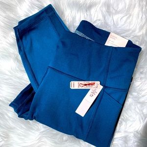 [Victoria Secret] RARE Sport Blue/Green Ombré Leggings. NWT